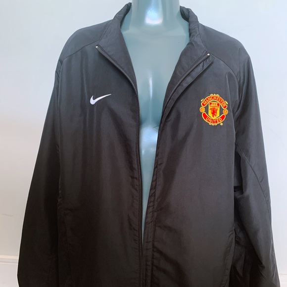 💖SOLD💖 NIKE x Manchester United Windbreaker - Picture 1 of 10